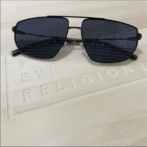 MCM 151 Hologram Sunglasses - Picture 1 of 2